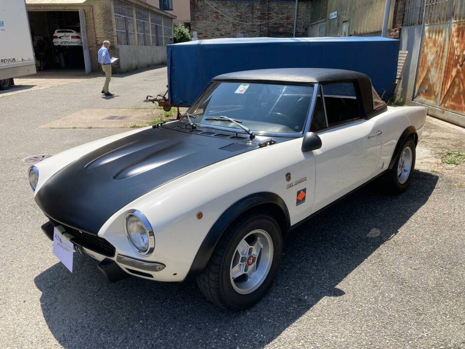 Afbeelding 2/45 van FIAT 124 Abarth Rally (1975)