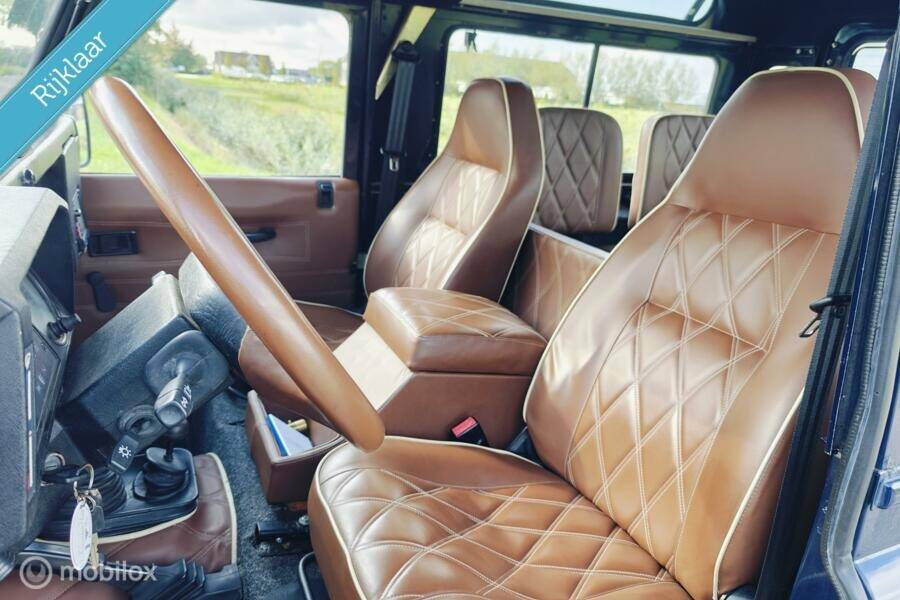Image 16/39 de Land Rover Defender 90 (1997)