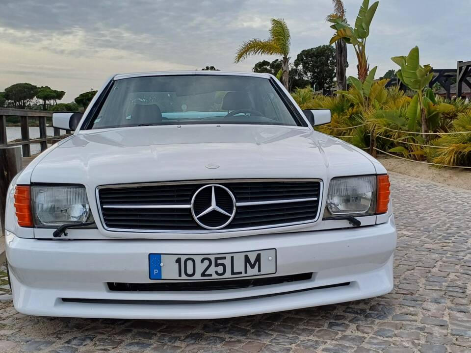 Image 54/65 of Mercedes-Benz 380 SEC (1985)
