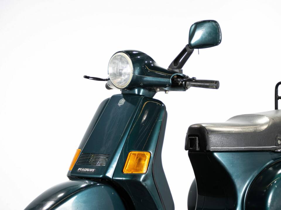 Bild 23/50 von Piaggio Vespa Cosa 150 (1990)