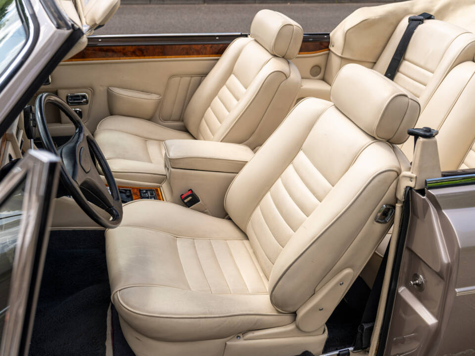 Bild 21/26 von Bentley Continental (1992)