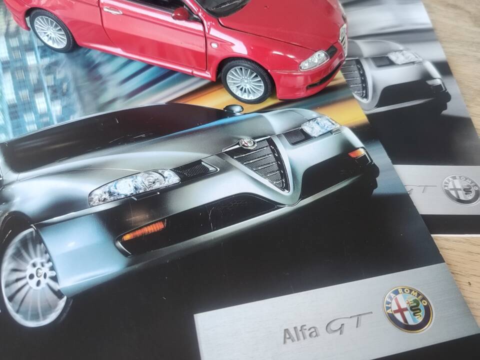 Afbeelding 40/40 van Alfa Romeo GT 2.0 JTS (2004)
