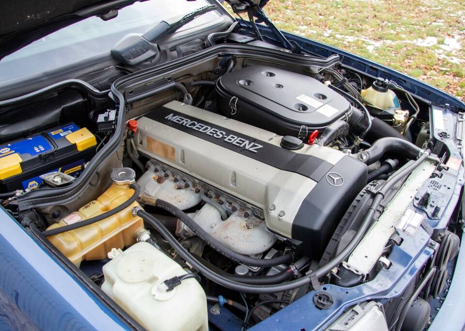 Bild 24/25 von Mercedes-Benz 300 E-24 (1991)