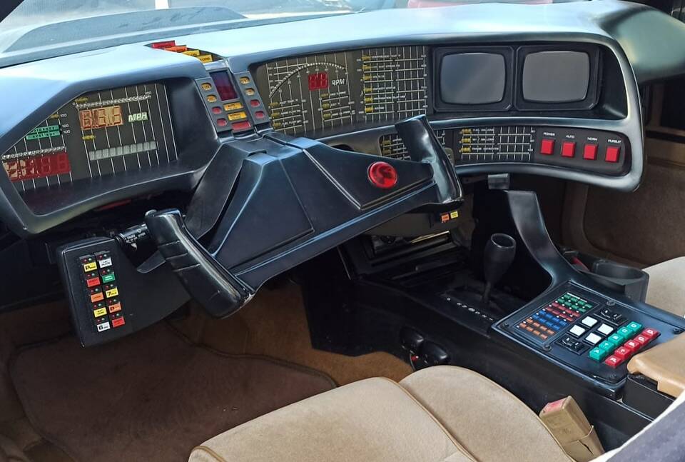 Image 3/6 of Pontiac Firebird TransAm (1984)