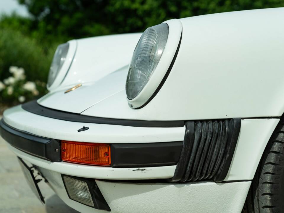 Bild 26/50 von Porsche 911 Carrera 3.2 (1986)