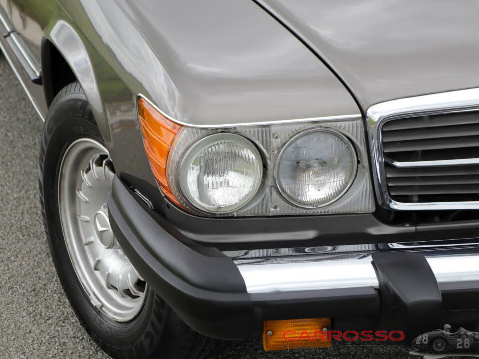 Image 14/42 of Mercedes-Benz 380 SL (1982)