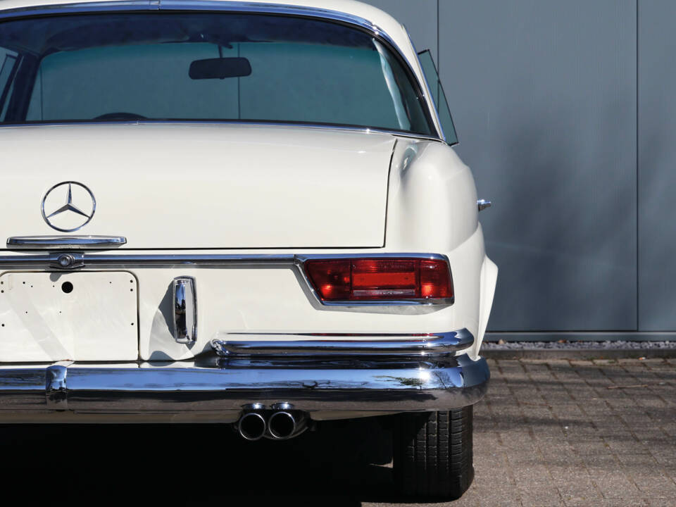Immagine 28/45 di Mercedes-Benz 280 SE (1968)