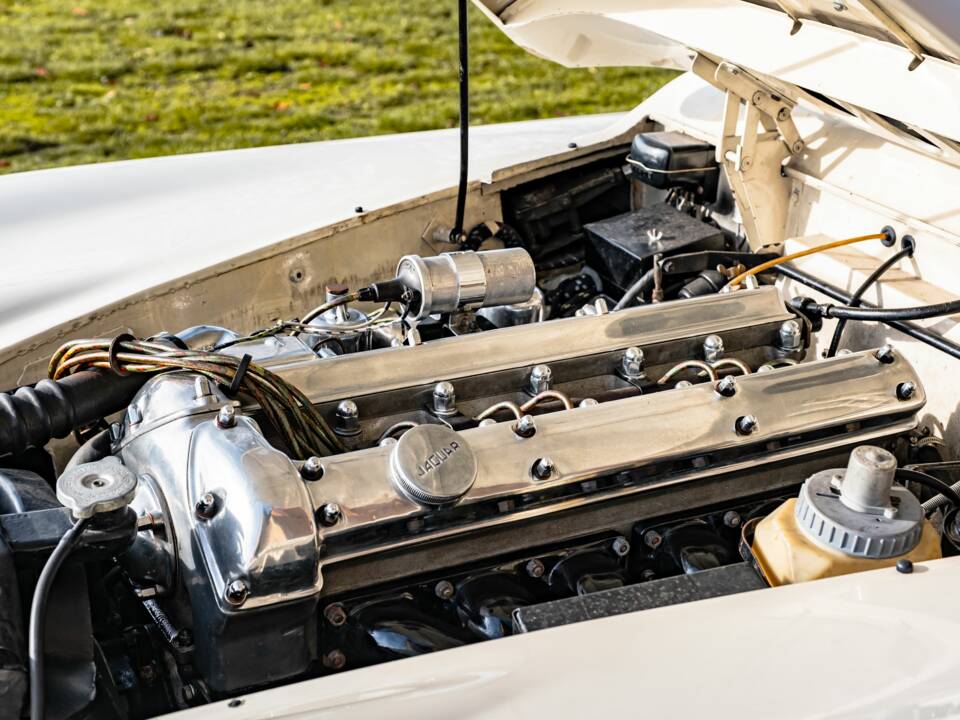 Bild 79/100 von Jaguar XK 150 DHC (1959)