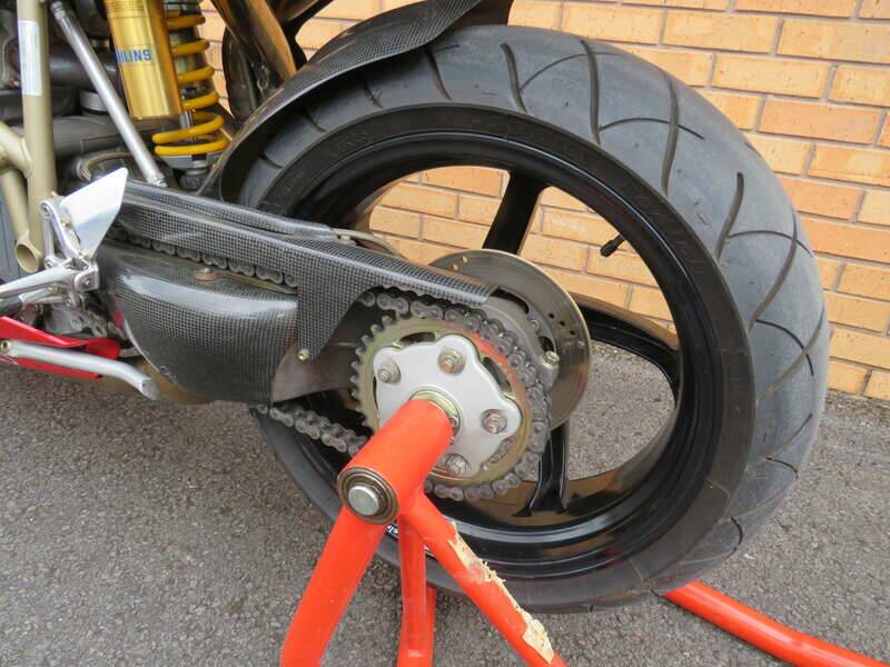 Immagine 44/50 di Ducati 916 R (2000)