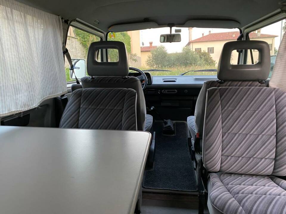 Bild 8/14 von Volkswagen T3 Multivan 1.6 TD (1992)