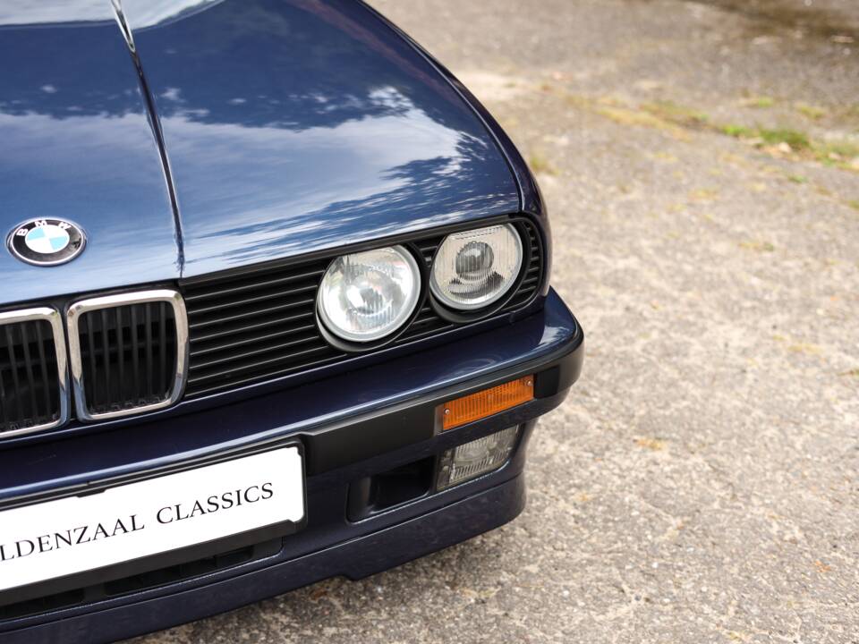 Image 29/82 of BMW 325ix (1989)