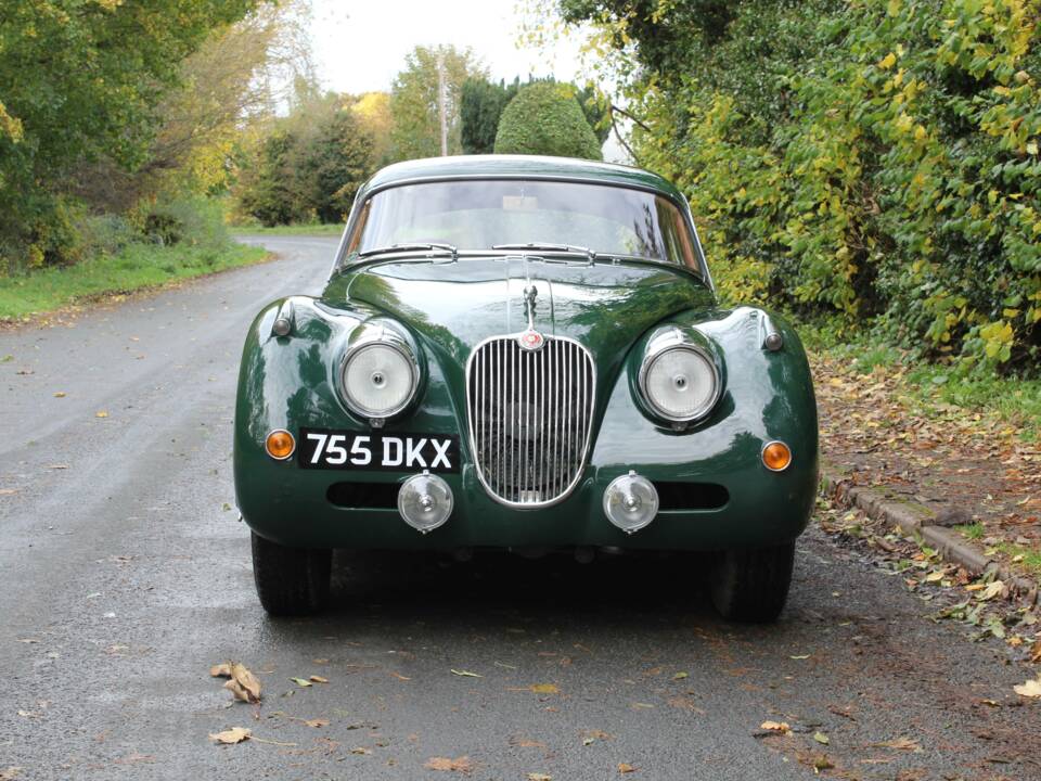 Image 2/17 de Jaguar XK 150 SE FHC (1957)