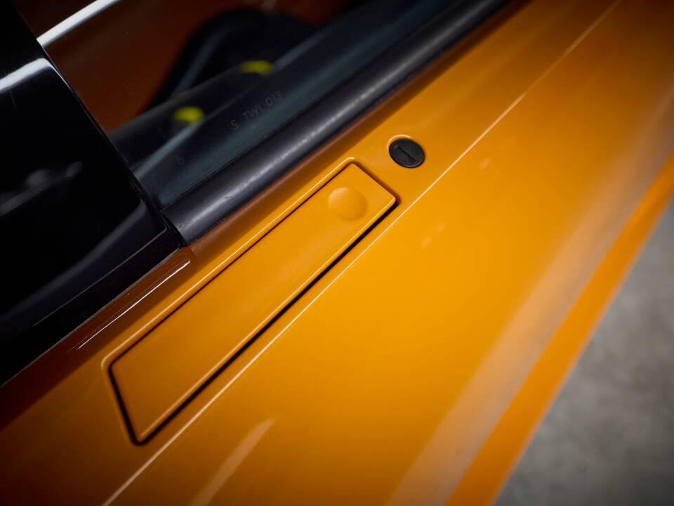 Image 50/99 of Lamborghini Murciélago (2003)