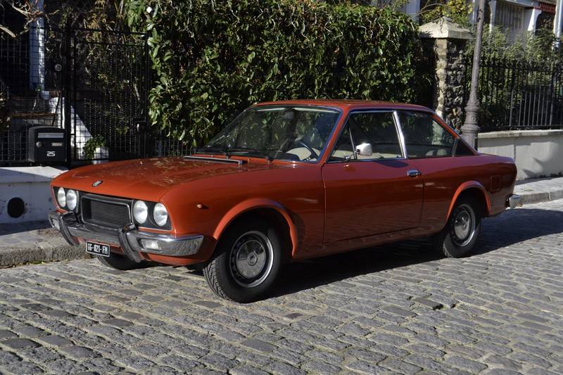 Image 4/56 of FIAT 124 Sport Coupe (1973)