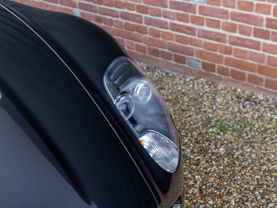 Afbeelding 28/69 van Aston Martin DBS (2012)