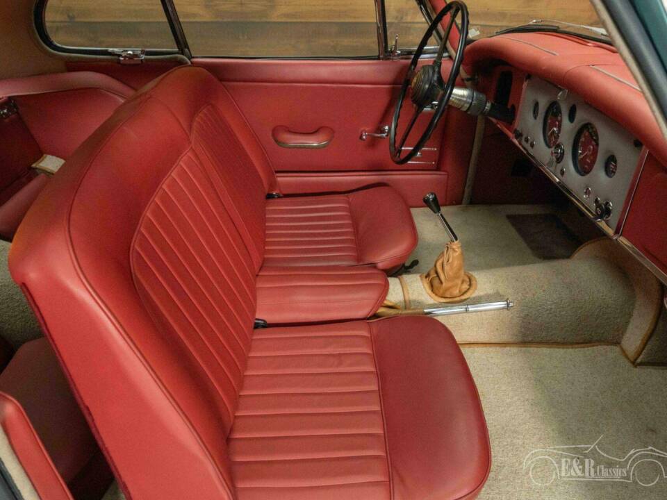 Image 15/19 of Jaguar XK 150 FHC (1958)