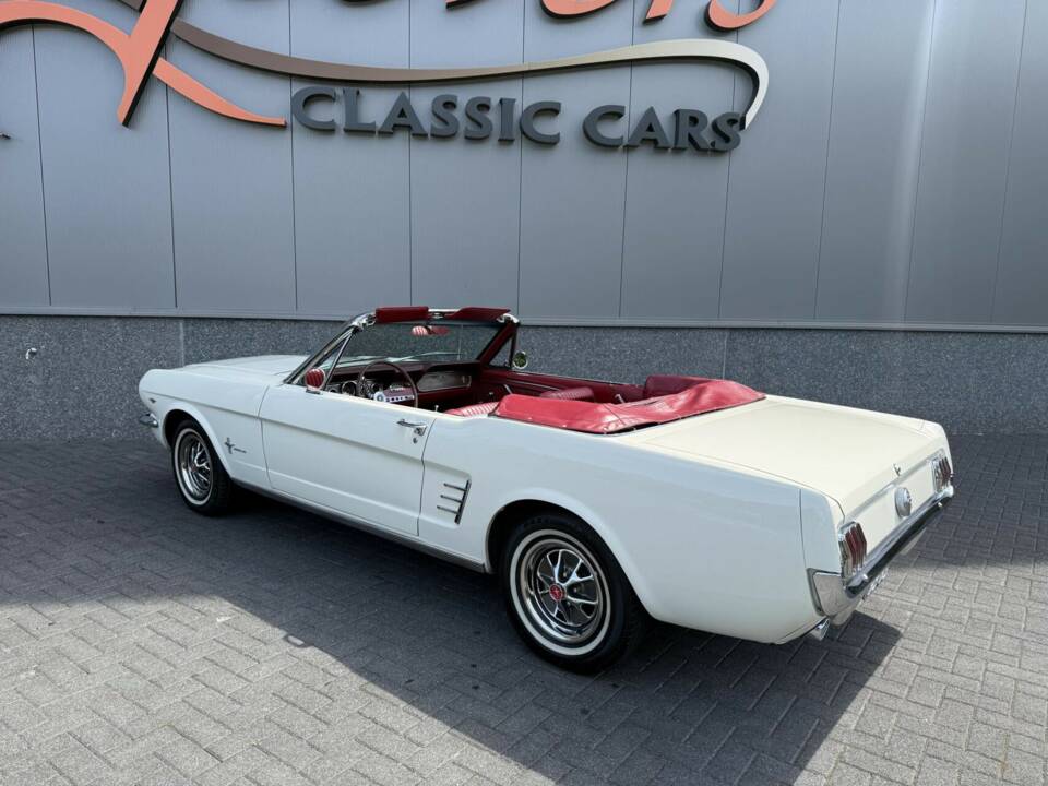 Image 10/50 de Ford Mustang 390 GTA (1966)