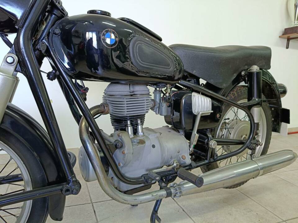 Bild 22/27 von BMW DUMMY (1957)