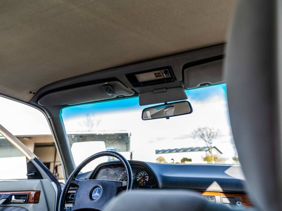 Image 144/175 of Mercedes-Benz 420 SE (1986)