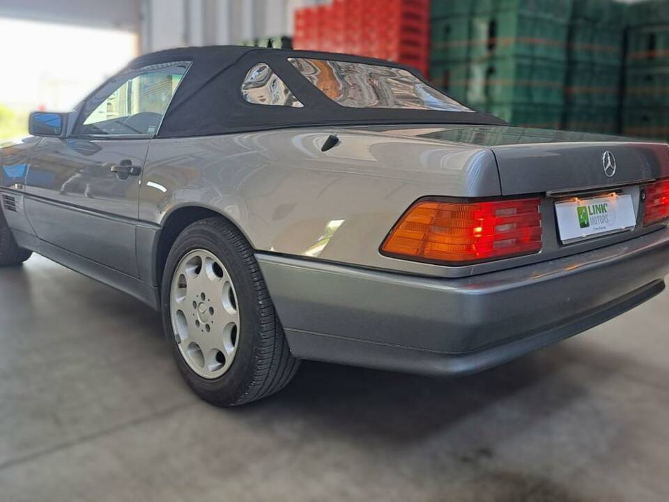 Image 13/50 de Mercedes-Benz 300 SL-24 (1992)