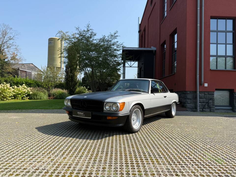 Immagine 27/29 di Mercedes-Benz 500 SLC (1980)