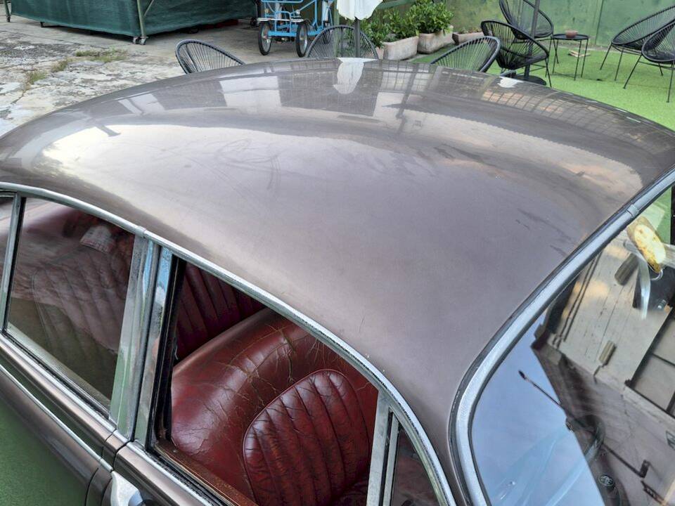 Bild 36/76 von Jaguar Mk II 2.4 (1963)
