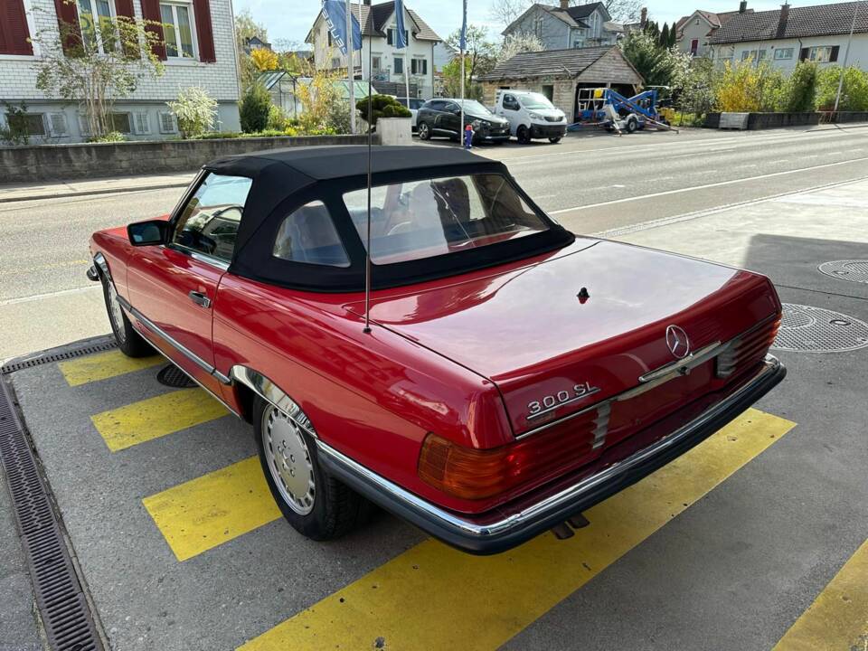 Image 16/20 of Mercedes-Benz 300 SL (1987)