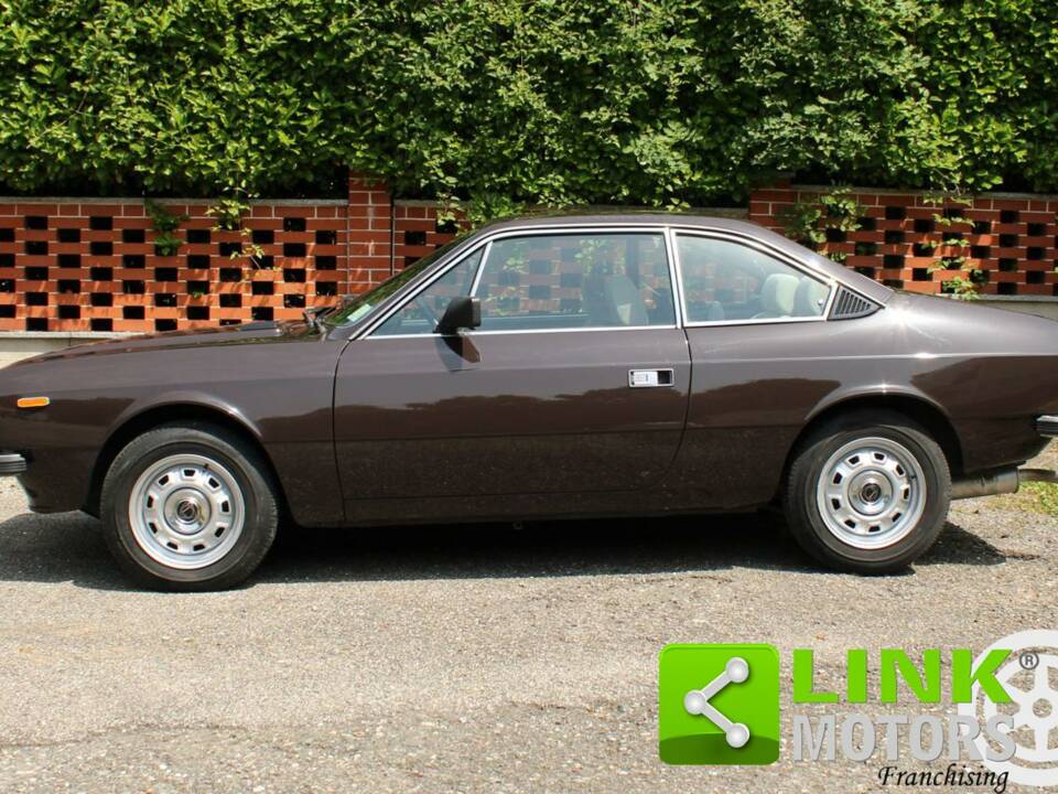 Bild 2/10 von Lancia Beta Coupe 1300 (1978)