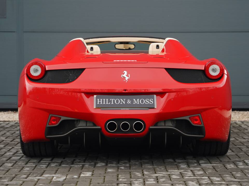 Bild 8/50 von Ferrari 458 Spider (2013)
