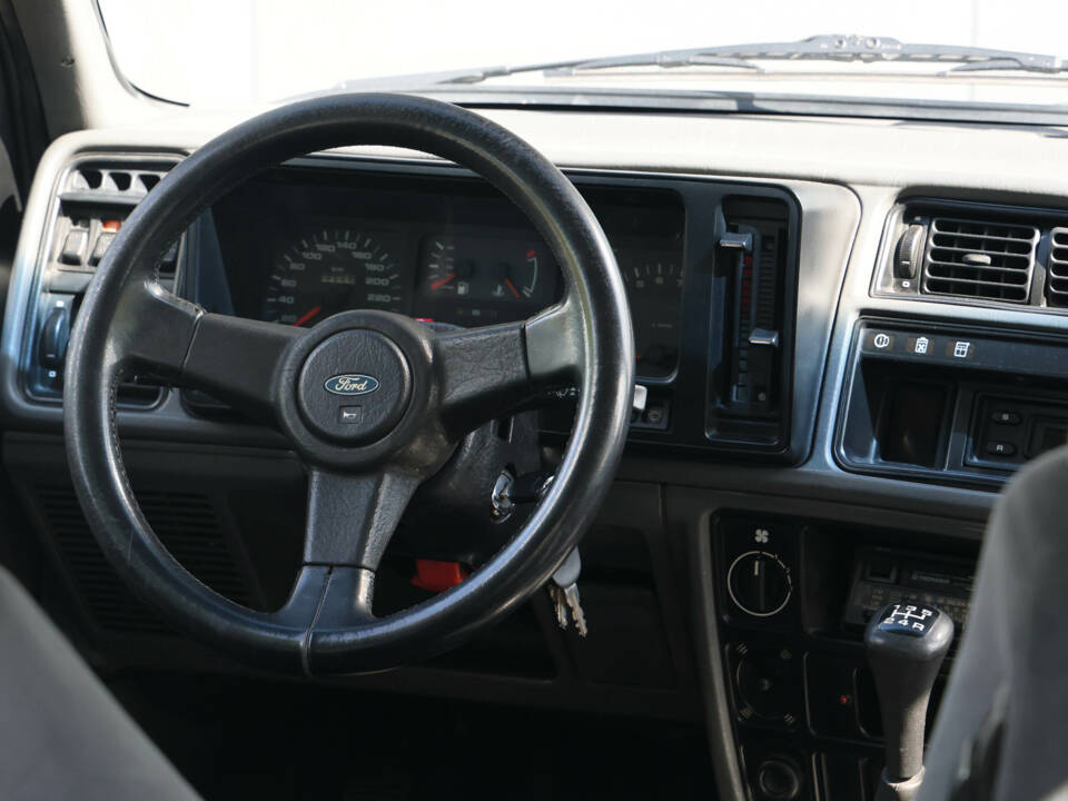 Immagine 43/47 di Ford Sierra RS Cosworth (1987)