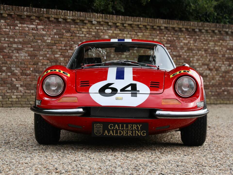 Immagine 5/50 di Ferrari Dino 246 GT (1971)
