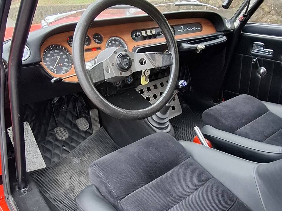 Image 7/15 of Lancia Fulvia Rallye HF 1.6 (1970)