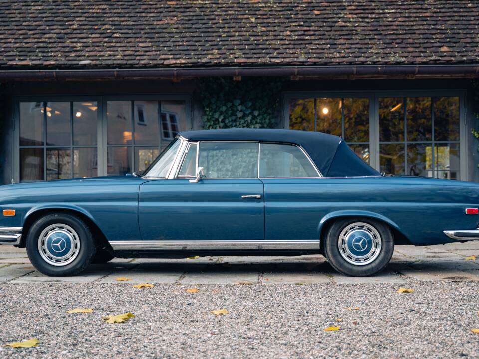 Bild 2/16 von Mercedes-Benz 280 SE 3,5 (1971)