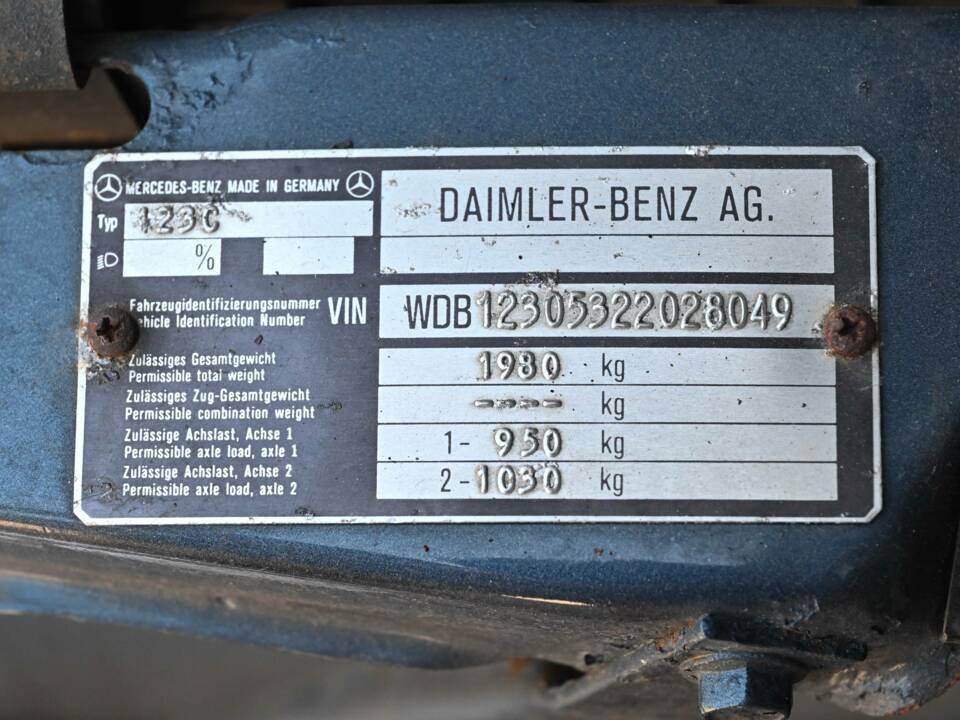 Bild 46/50 von Mercedes-Benz 280 CE (1983)