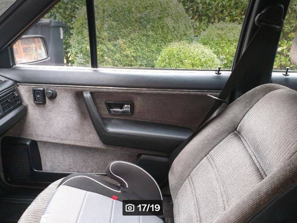 Image 16/20 of Volkswagen Passat 2.0 (1988)