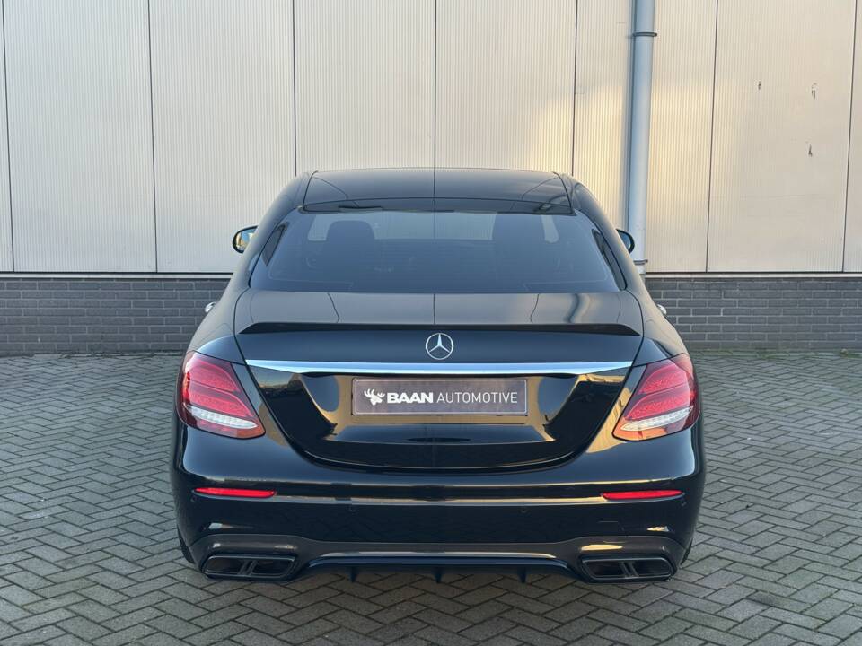 Bild 12/47 von Mercedes-Benz AMG E 63 S 4MATIC+ (2018)