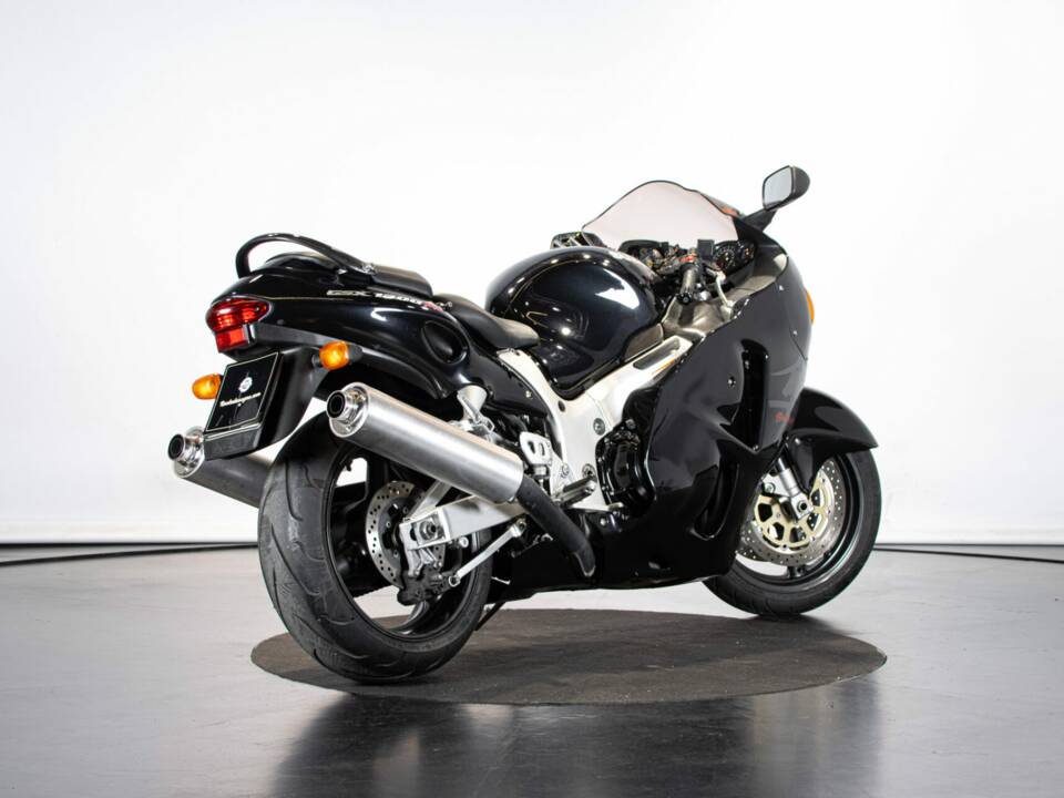 Immagine 4/50 di Suzuki GSX Hayabusa 1300 (1999)