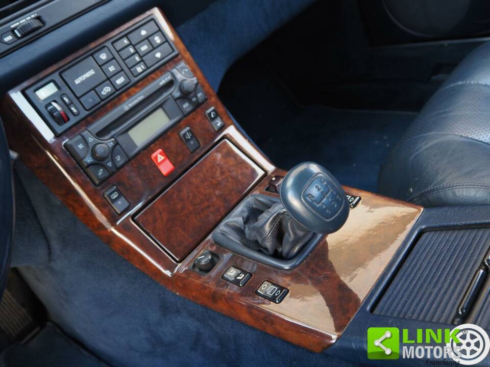 Image 14/50 de Mercedes-Benz 300 SL-24 (1992)