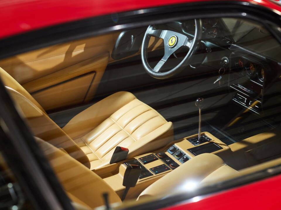 Image 55/79 of Ferrari 328 GTB (1985)
