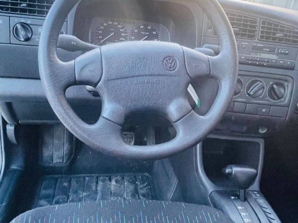 Image 7/16 of Volkswagen Golf III 1.8 (1996)