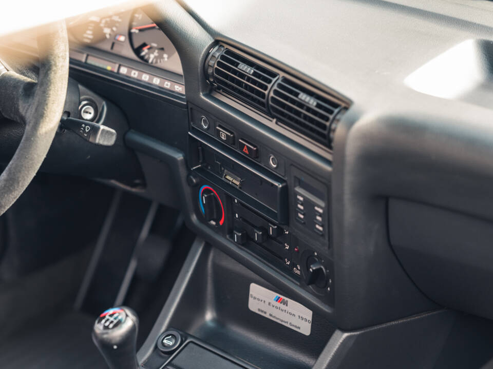 Image 20/50 of BMW M3 Sport Evo (1990)
