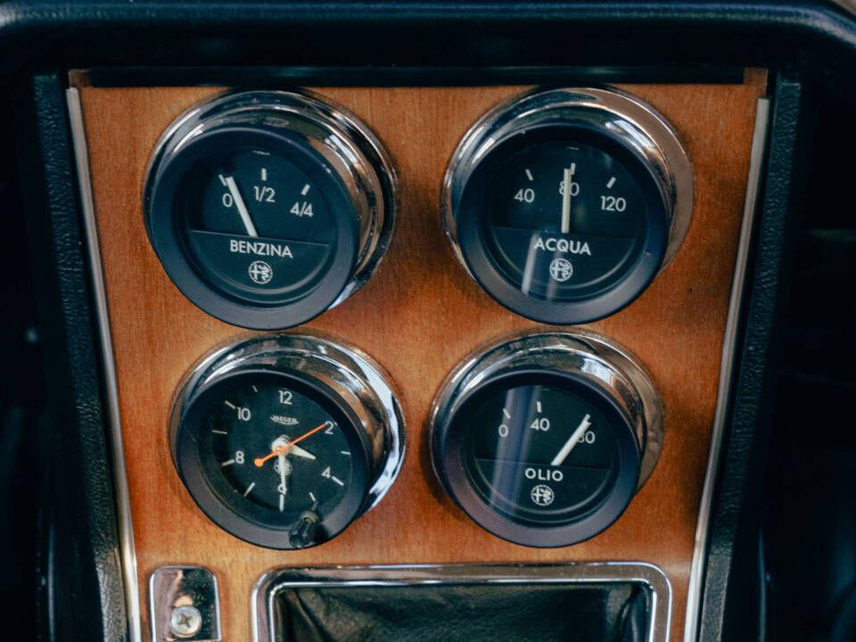 Image 48/78 de Alfa Romeo 1750 Berlina (1970)