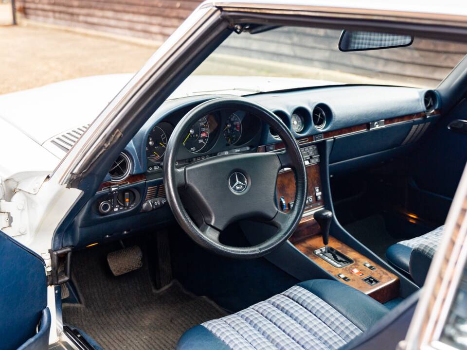 Bild 19/50 von Mercedes-Benz 560 SL (1986)