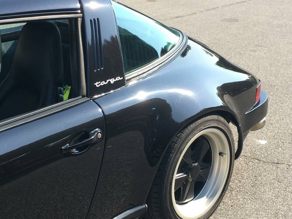 Bild 5/10 von Porsche 911 Carrera 3.2 (1987)