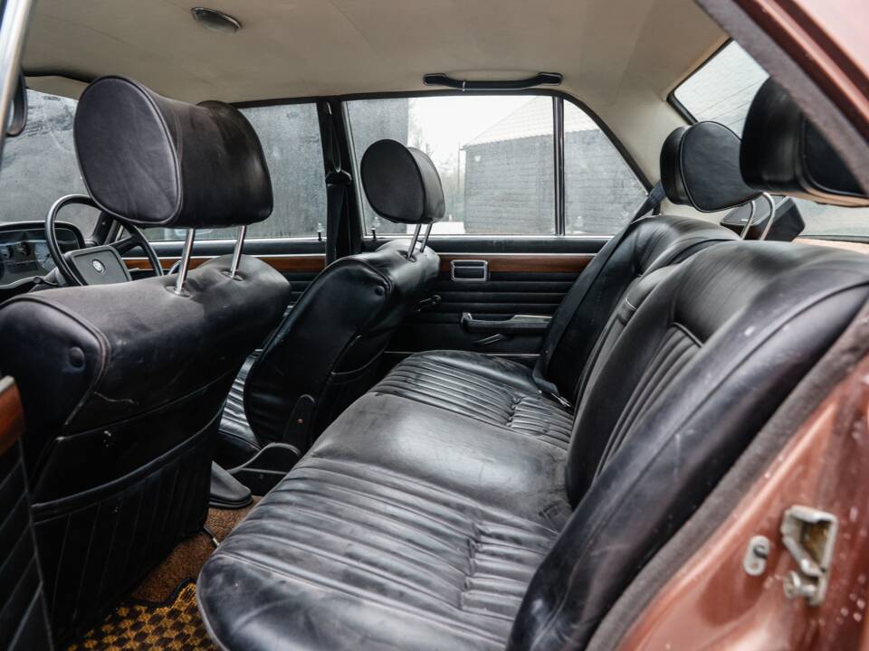 Bild 22/45 von BMW 3,0 Si (1976)