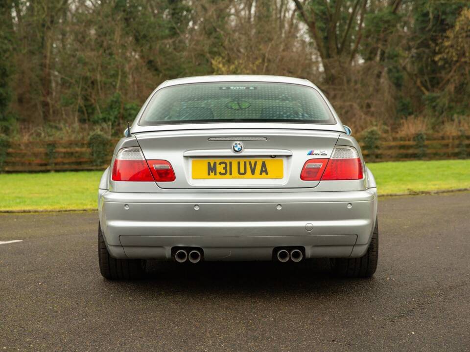 Image 26/50 of BMW M3 (2005)