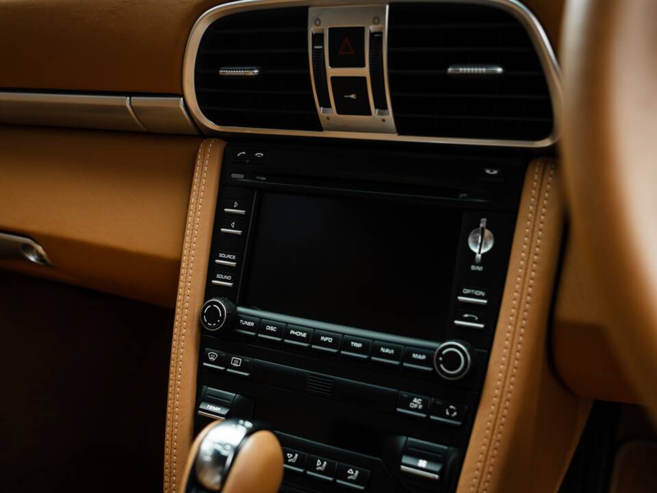 Bild 26/51 von Porsche 911 Carrera 4 GTS (2011)