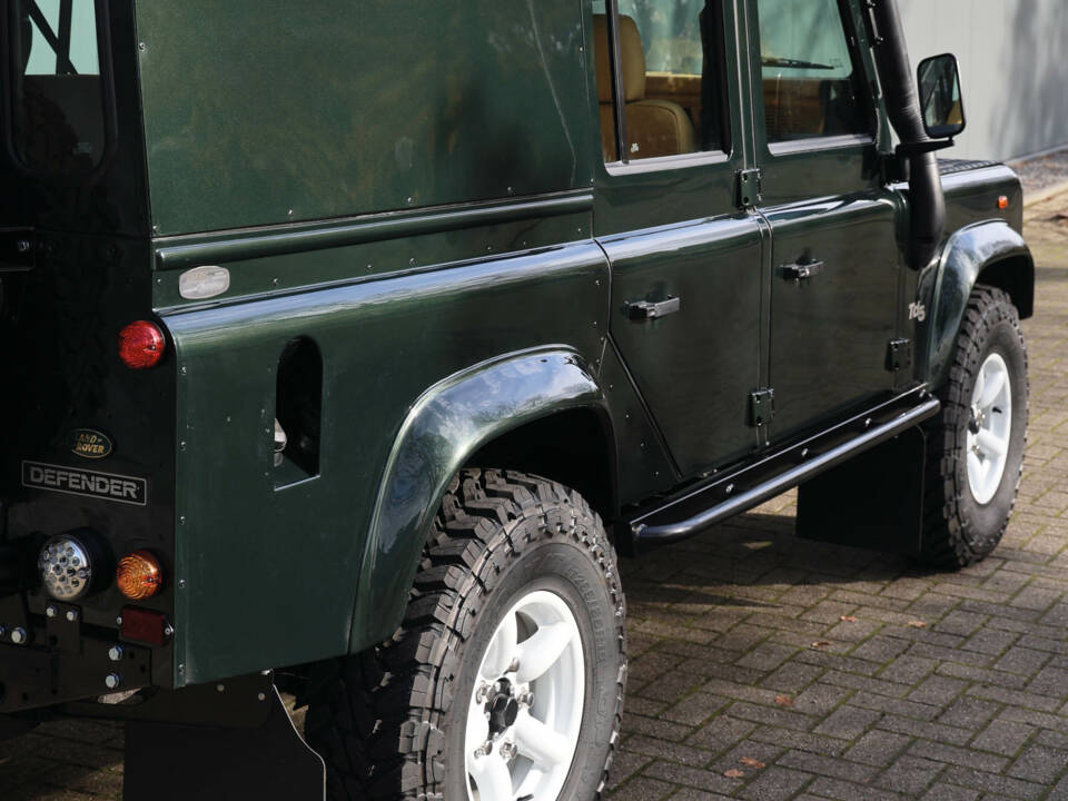 Immagine 5/34 di Land Rover Defender 110 (2000)