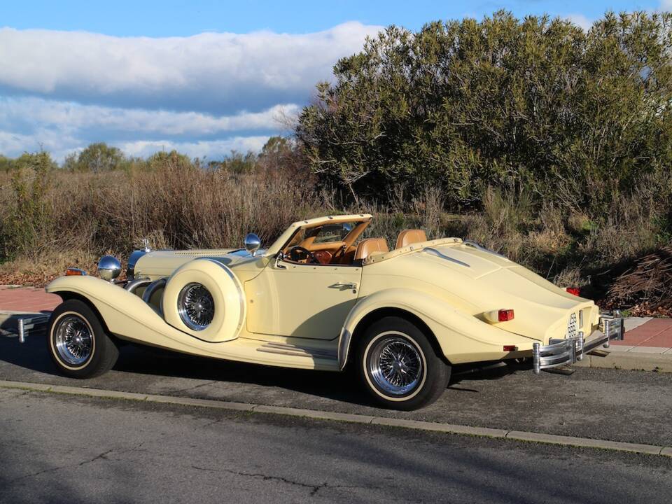 Afbeelding 2/9 van Excalibur Roadster IV (1984)
