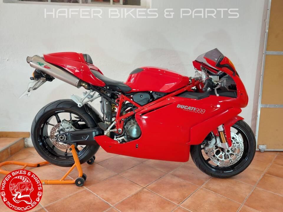 Image 2/5 of Ducati DUMMY (2005)